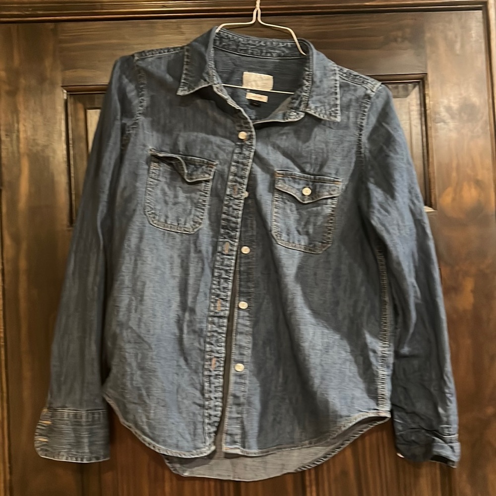 Ladies denim button down. Size medium